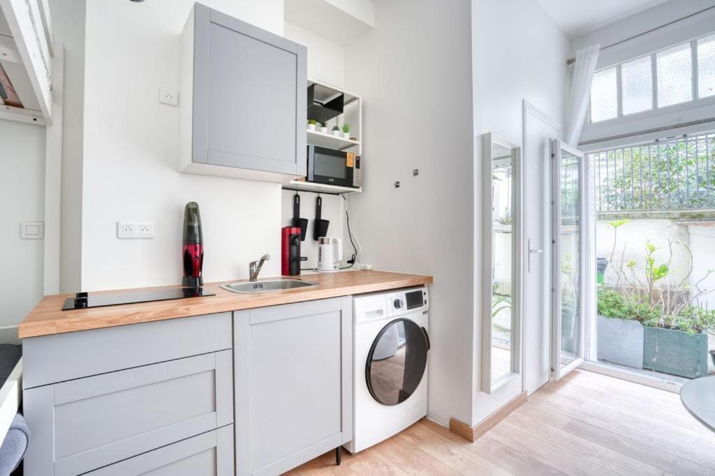 Le Studio Champs Elysees Париж Екстериор снимка